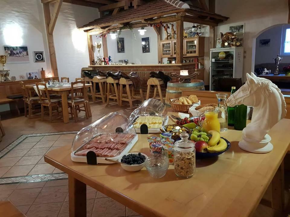 Reiterhof Roessler Villa Poppendorf im Burgenland Eksteriør bilde